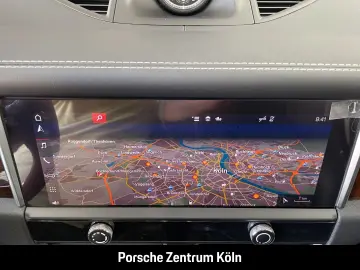 PORSCHE Macan Luftfederung PASM 20-Zoll Rückfahrkamera