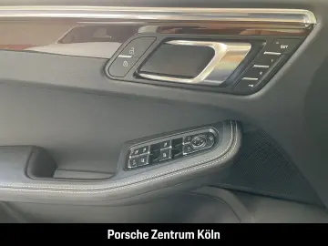 PORSCHE Macan Luftfederung PASM 20-Zoll Rückfahrkamera