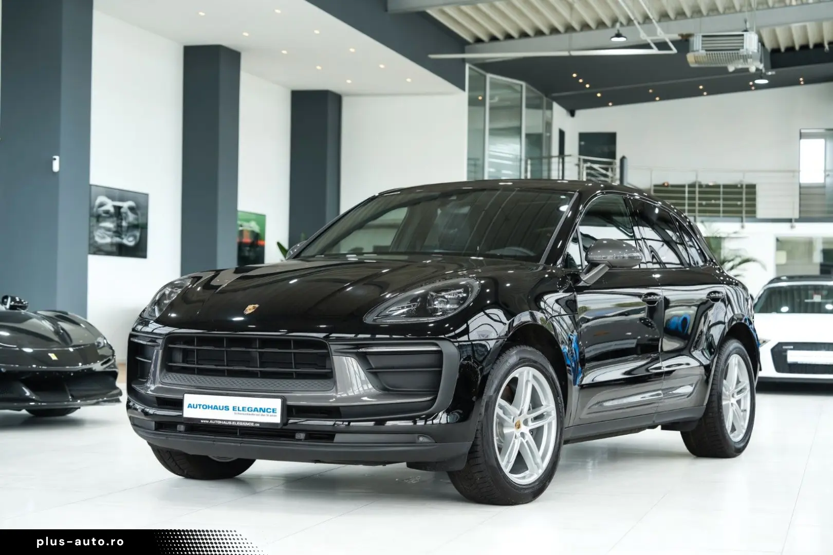 PORSCHE Macan T SPORT-CHRONO PANO BOSE PDLS  KAM 1.HAND