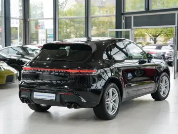 PORSCHE Macan T SPORT-CHRONO PANO BOSE PDLS  KAM 1.HAND