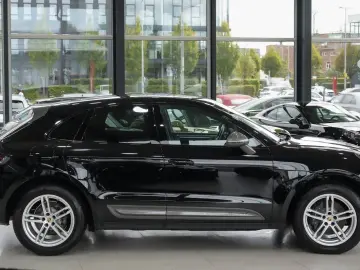 PORSCHE Macan T SPORT-CHRONO PANO BOSE PDLS  KAM 1.HAND