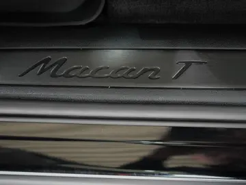 PORSCHE Macan T SPORT-CHRONO PANO BOSE PDLS  KAM 1.HAND