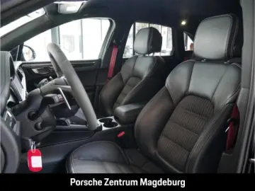 PORSCHE Macan T BOSE SPORTDESIGN SURROUND VIEW