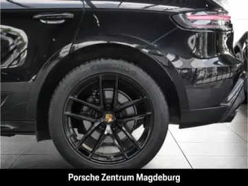 PORSCHE Macan T BOSE SPORTDESIGN SURROUND VIEW