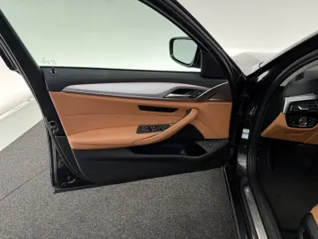 BMW 530d Lim. Mild-Hybrid LASER HUD-HiFi-R.KAM-MEMO