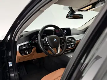BMW 530d Lim. Mild-Hybrid LASER HUD-HiFi-R.KAM-MEMO