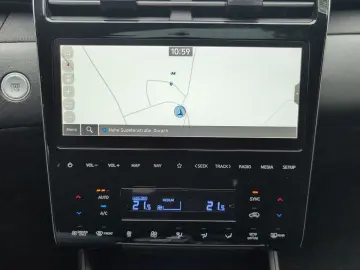 HYUNDAI TUCSON PHEV 1.6T 4WD TREND ASS-P PANO ECS NAVI