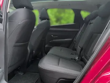 HYUNDAI TUCSON PHEV 1.6T 4WD TREND ASS-P PANO ECS NAVI