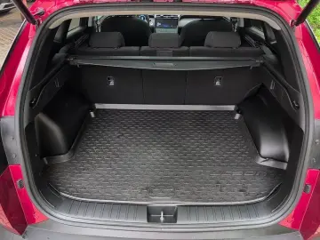 HYUNDAI TUCSON PHEV 1.6T 4WD TREND ASS-P PANO ECS NAVI
