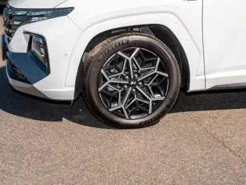 HYUNDAI Tucson 1.6 T-GDI N LINE Hybrid 4WD PANO MEMORY