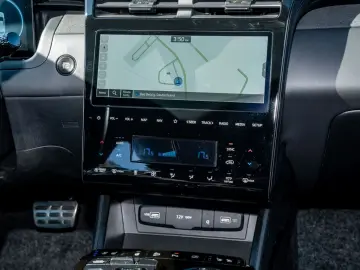 HYUNDAI Tucson 1.6 T-GDI N LINE Hybrid 4WD PANO MEMORY