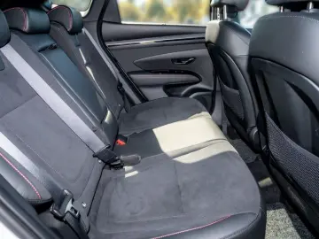 HYUNDAI Tucson 1.6 T-GDI N LINE Hybrid 4WD PANO MEMORY