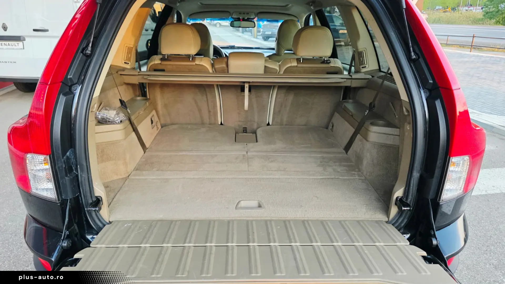 Volvo XC90 D5 AWD 7 locuri