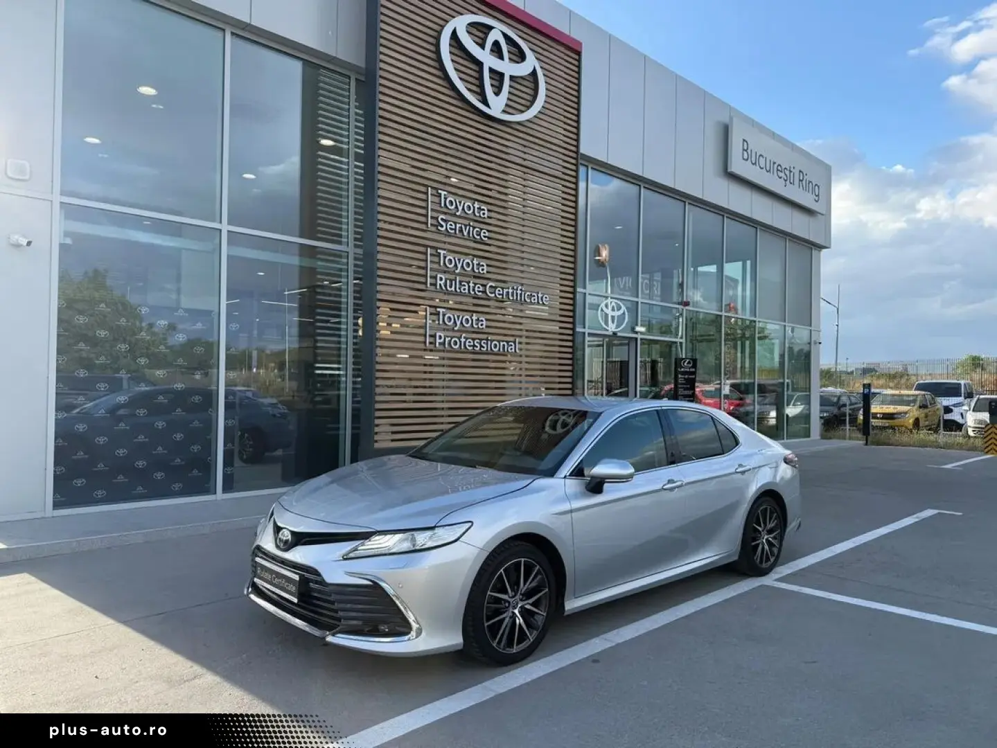 Toyota Camry 2.5 Hybrid Dynamic E-CVT