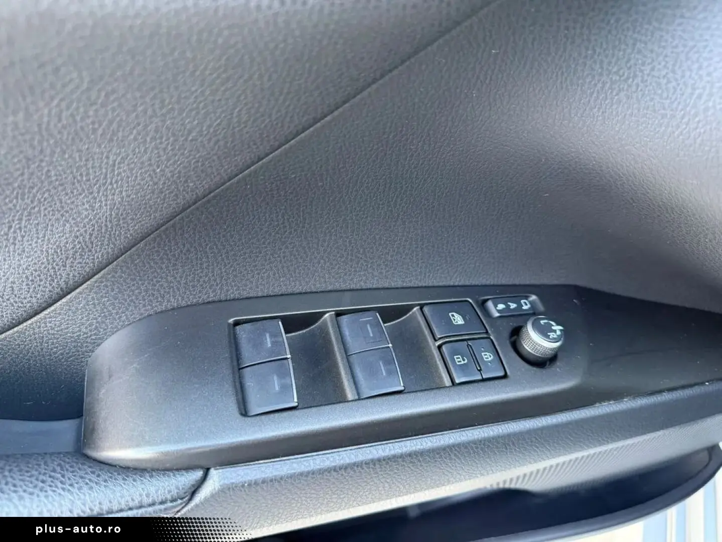 Toyota Camry 2.5 Hybrid Dynamic E-CVT