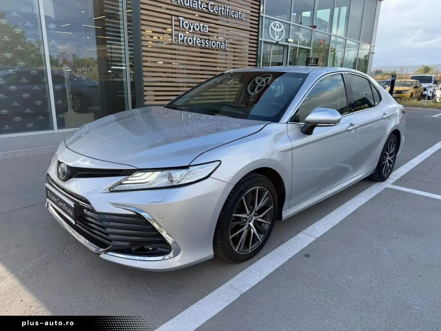 Toyota Camry 2.5 Hybrid Dynamic E-CVT