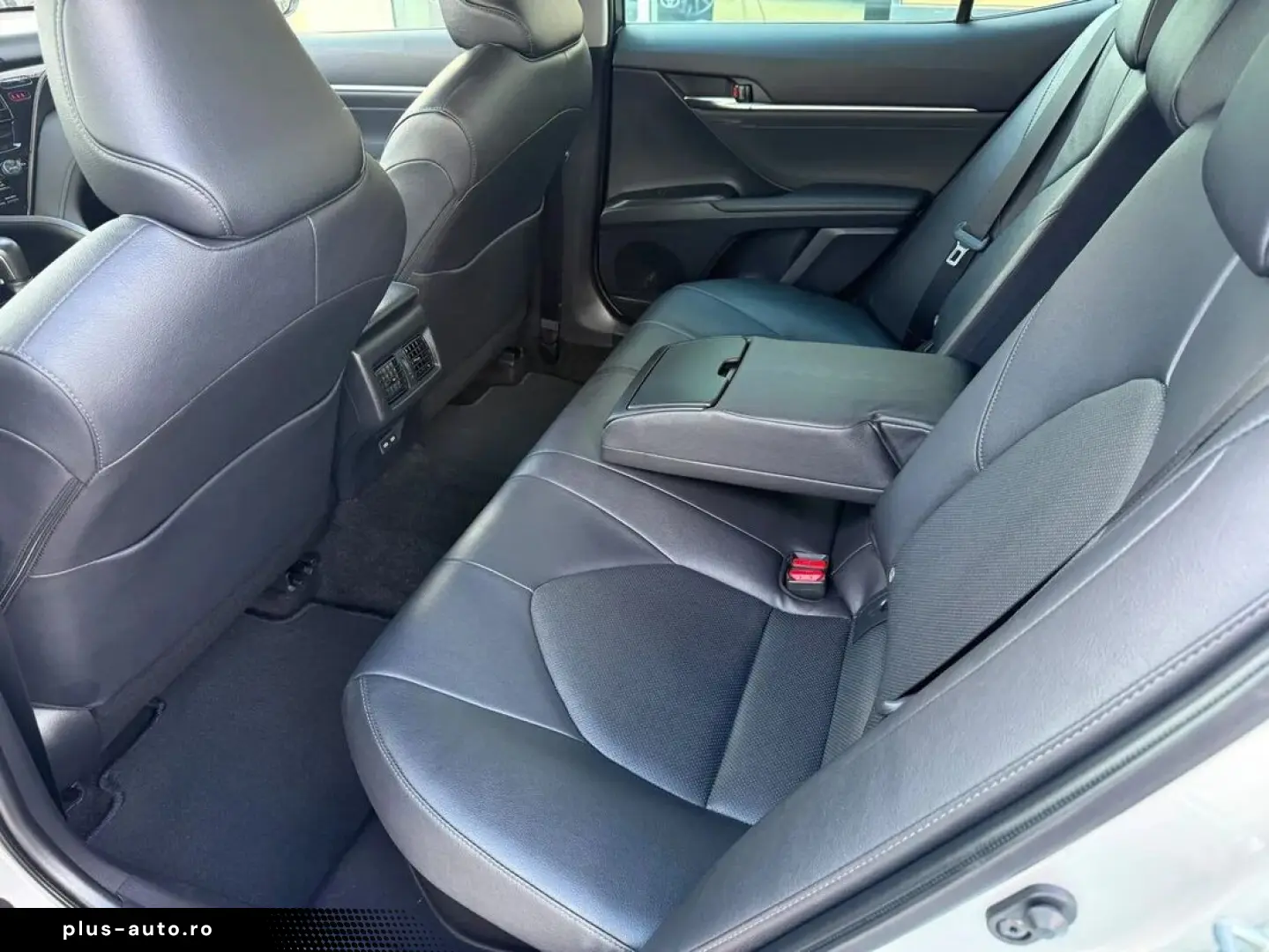 Toyota Camry 2.5 Hybrid Dynamic E-CVT