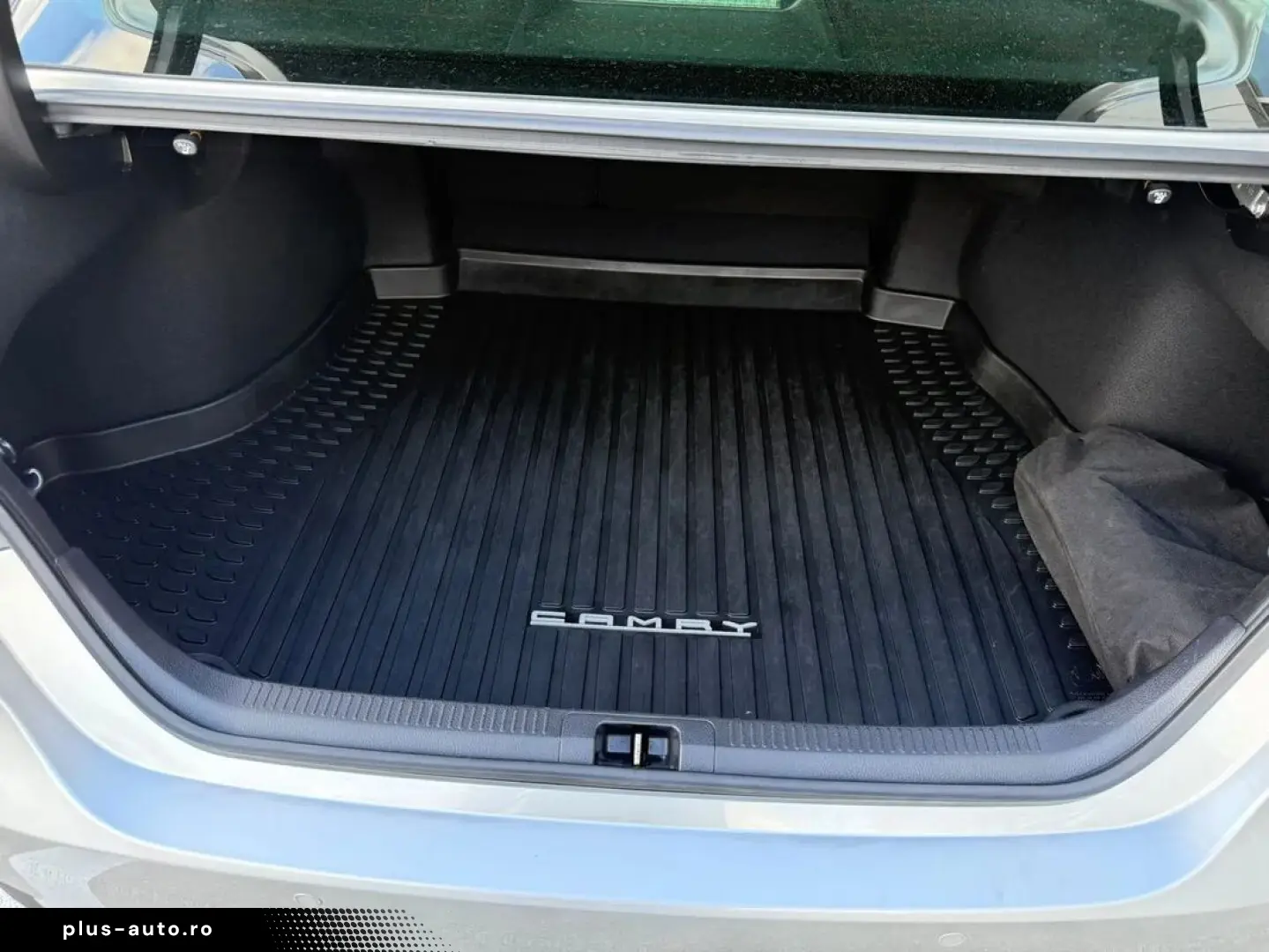 Toyota Camry 2.5 Hybrid Dynamic E-CVT