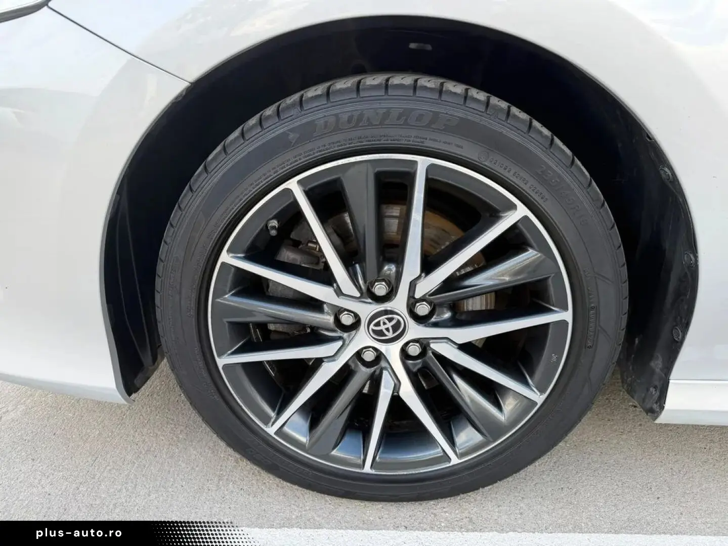Toyota Camry 2.5 Hybrid Dynamic E-CVT