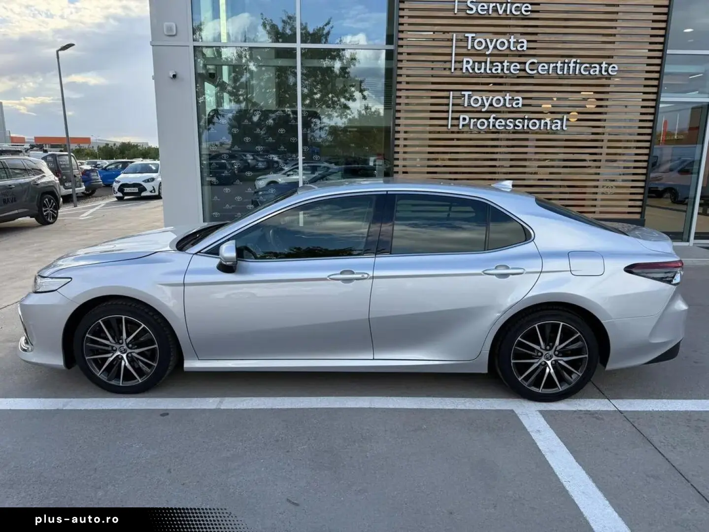 Toyota Camry 2.5 Hybrid Dynamic E-CVT