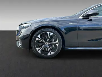 MERCEDES-BENZ E 300 de 4MATIC AVANTGARDE DISTRONI Ca…