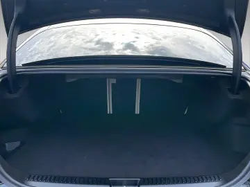MERCEDES-BENZ E 300 de 4MATIC AVANTGARDE DISTRONI Ca…
