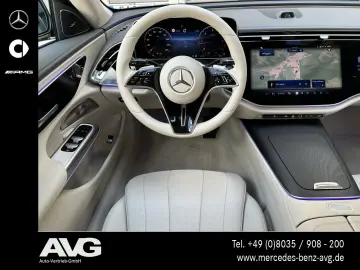 MERCEDES-BENZ E 220 d Avantgarde Superscreen Burmester Dist