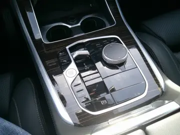 BMW X5 30 d xDrive SkyLounge AHK el. DrivAss.Prof!