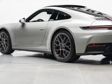 Porsche 911 992.2 Carrera 4S BI-COLOR COGNAC INNODRIVE S