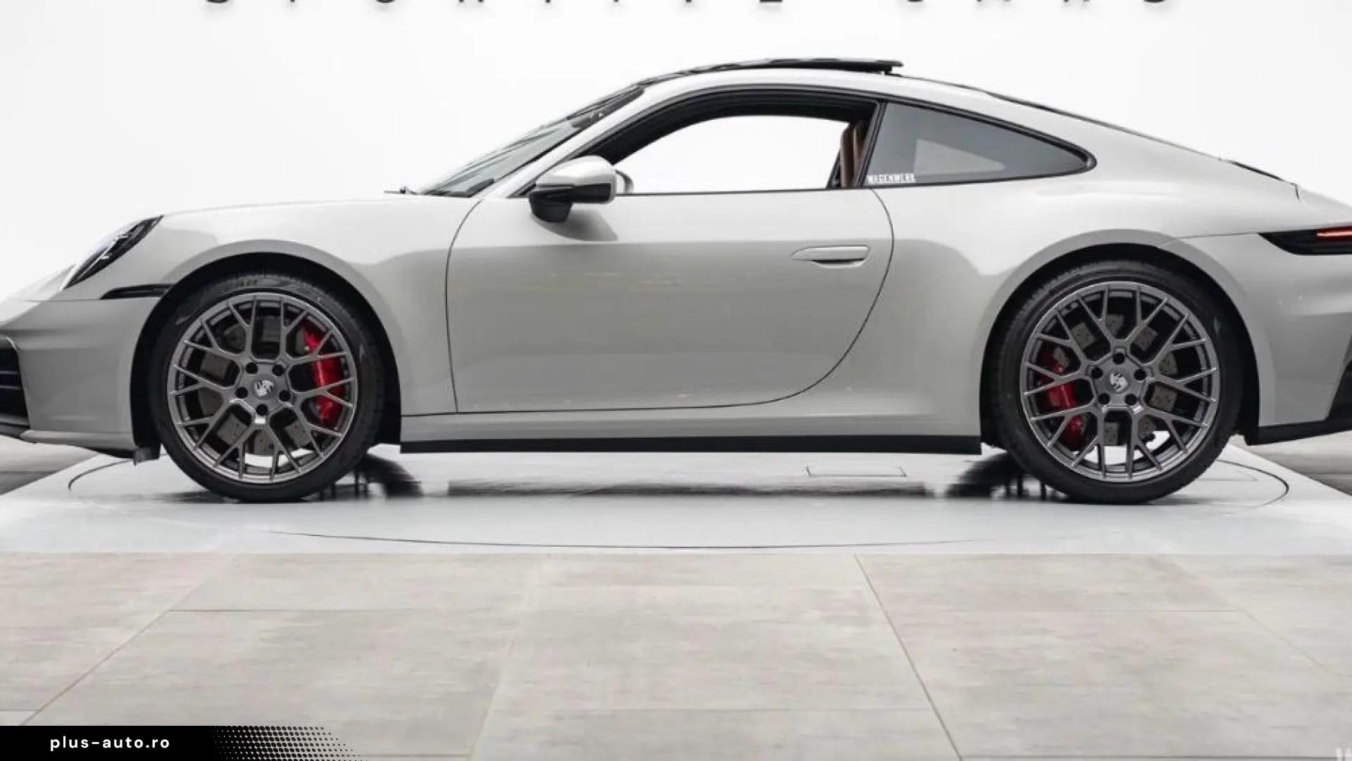 Porsche 911 992.2 Carrera 4S BI-COLOR COGNAC INNODRIVE S