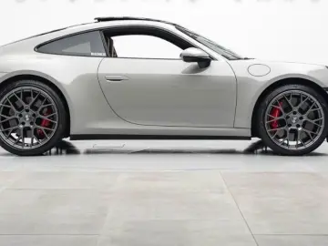 Porsche 911 992.2 Carrera 4S BI-COLOR COGNAC INNODRIVE S