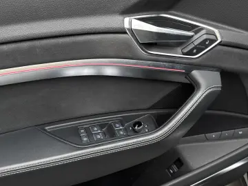 Audi e-tron Sportback quattro 313 CP Matrix LED 360  etc