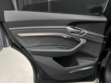 Audi e-tron Sportback quattro 313 CP Matrix LED 360  etc