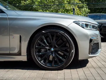 BMW 750i.xD.SOFTCL.GLASDACH.FOND.MASSAGE.4ZONEN.HUD