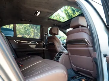 BMW 750i.xD.SOFTCL.GLASDACH.FOND.MASSAGE.4ZONEN.HUD