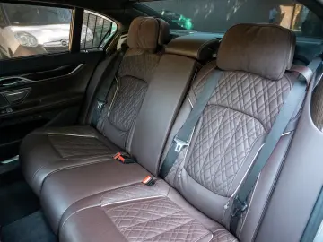BMW 750i.xD.SOFTCL.GLASDACH.FOND.MASSAGE.4ZONEN.HUD