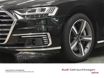 AUDI A8 60 TFSI E ACC HEADUP PANO B&O MATRIX KAMERA
