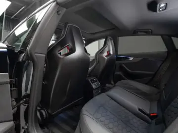 Audi RS5 Competition
