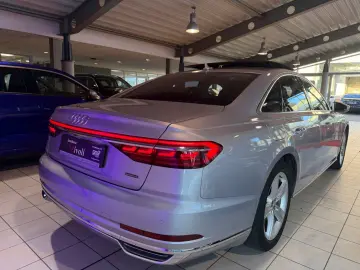 AUDI A8 60 TFSI E QUATTRO LASER PANO 360 MASSAGE HuD