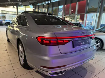 AUDI A8 60 TFSI E QUATTRO LASER PANO 360 MASSAGE HuD