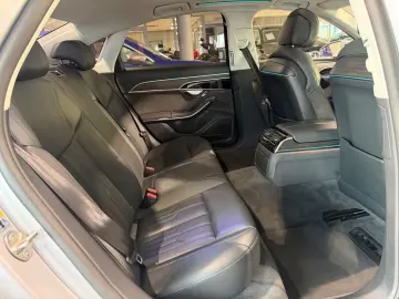 AUDI A8 60 TFSI E QUATTRO LASER PANO 360 MASSAGE HuD