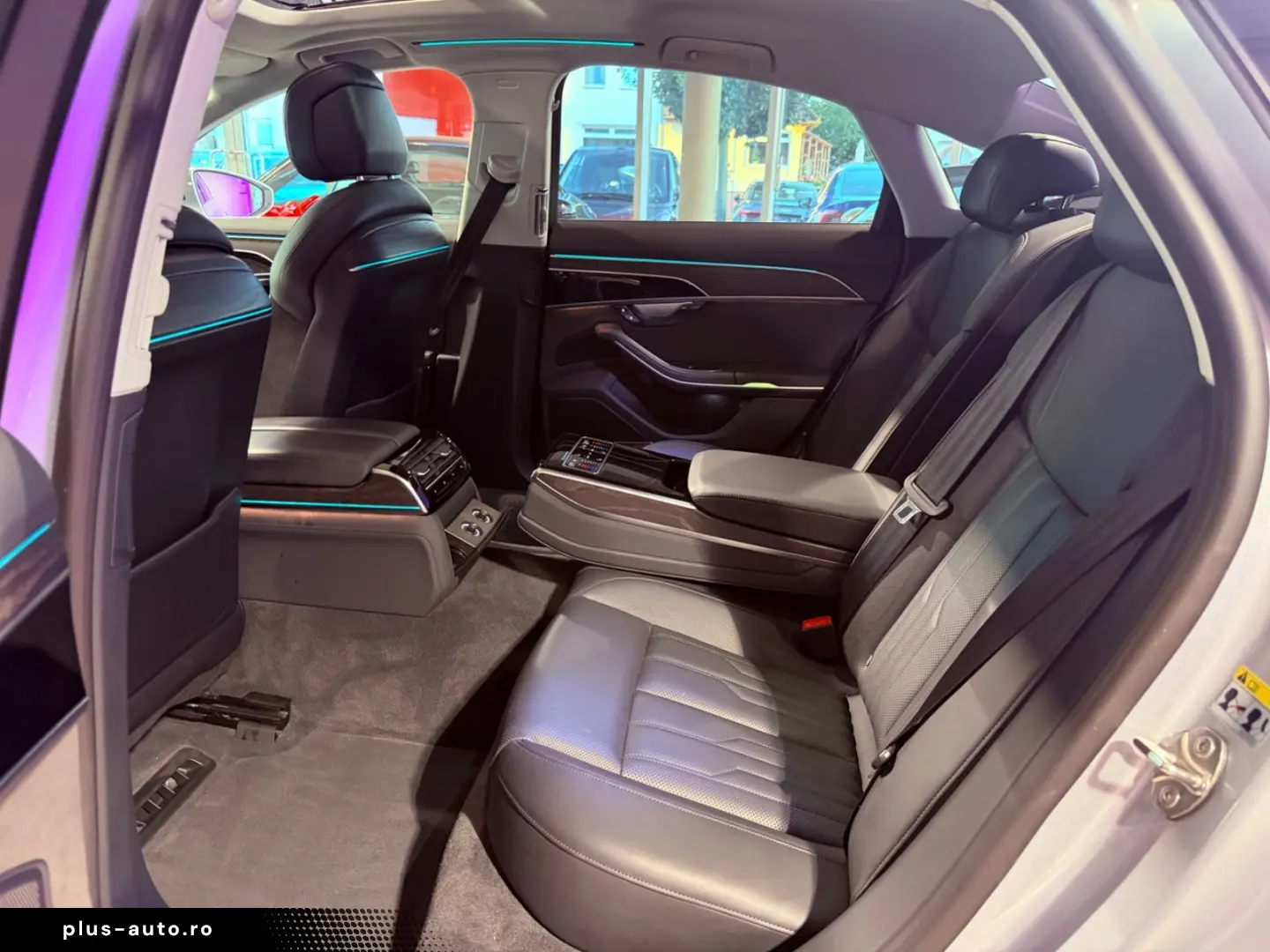 AUDI A8 60 TFSI E QUATTRO LASER PANO 360 MASSAGE HuD