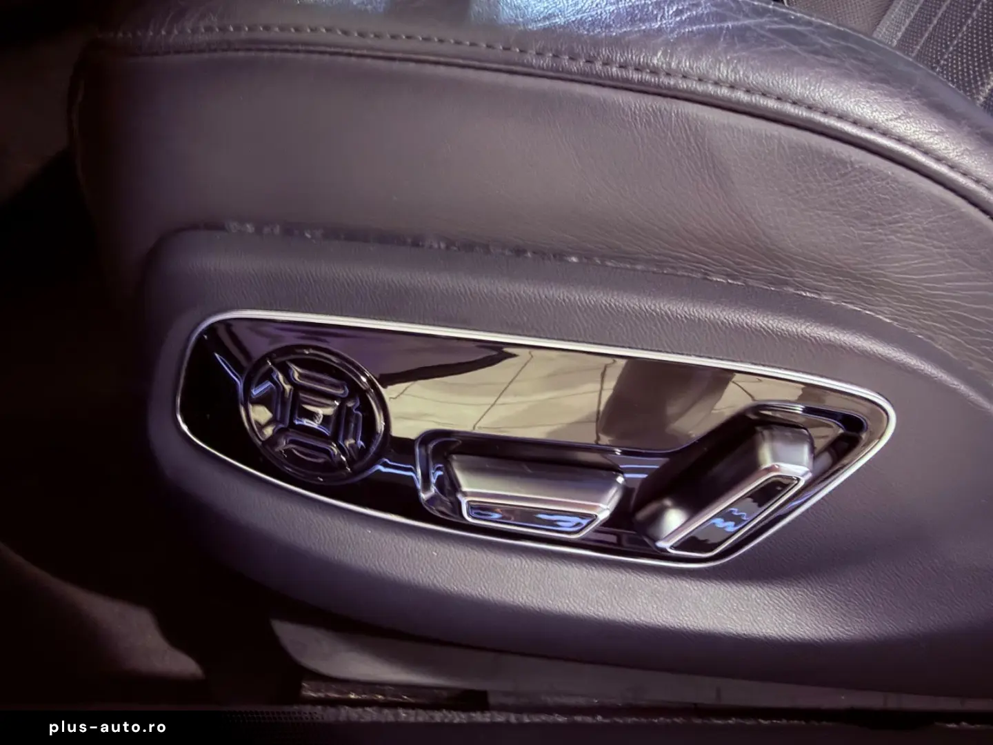 AUDI A8 60 TFSI E QUATTRO LASER PANO 360 MASSAGE HuD