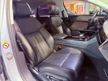 AUDI A8 60 TFSI E QUATTRO LASER PANO 360 MASSAGE HuD