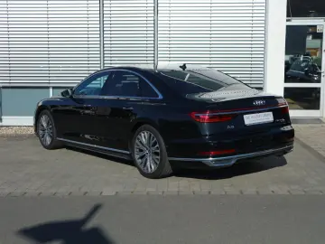AUDI A8 60 TFSI e SITZBELÜFTUNG 360  PANO MATRIX-LED