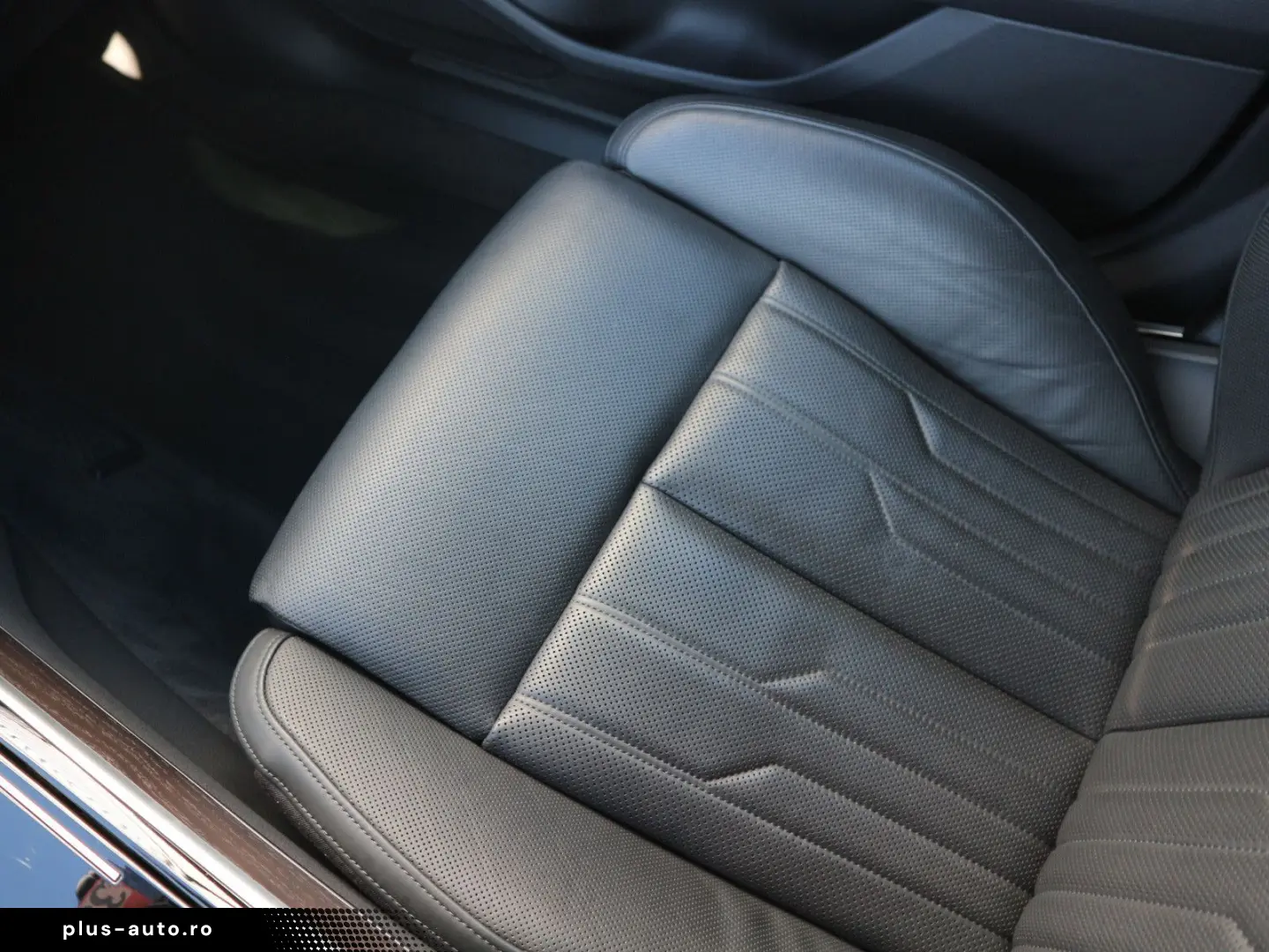 AUDI A8 60 TFSI e SITZBELÜFTUNG 360  PANO MATRIX-LED