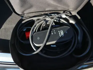 AUDI A8 60 TFSI e SITZBELÜFTUNG 360  PANO MATRIX-LED