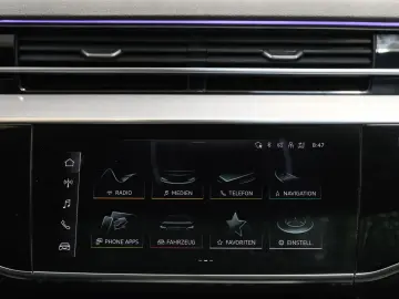 AUDI A8 60 TFSI e quattro HUD PANO ACC 360 KAM