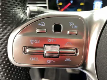 MERCEDES-BENZ GLE 450 4Matic AMG-Line Automatik LED …