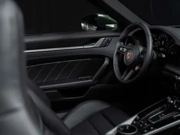 Porsche 992.2 Carrera 4S Cab. PDK